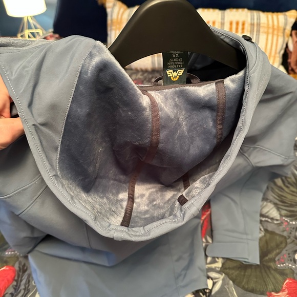 EMS shell jacket - Picture 7 of 8